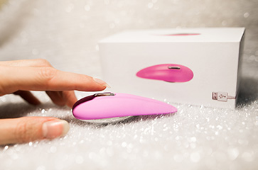 What is a lay-on vibrator?